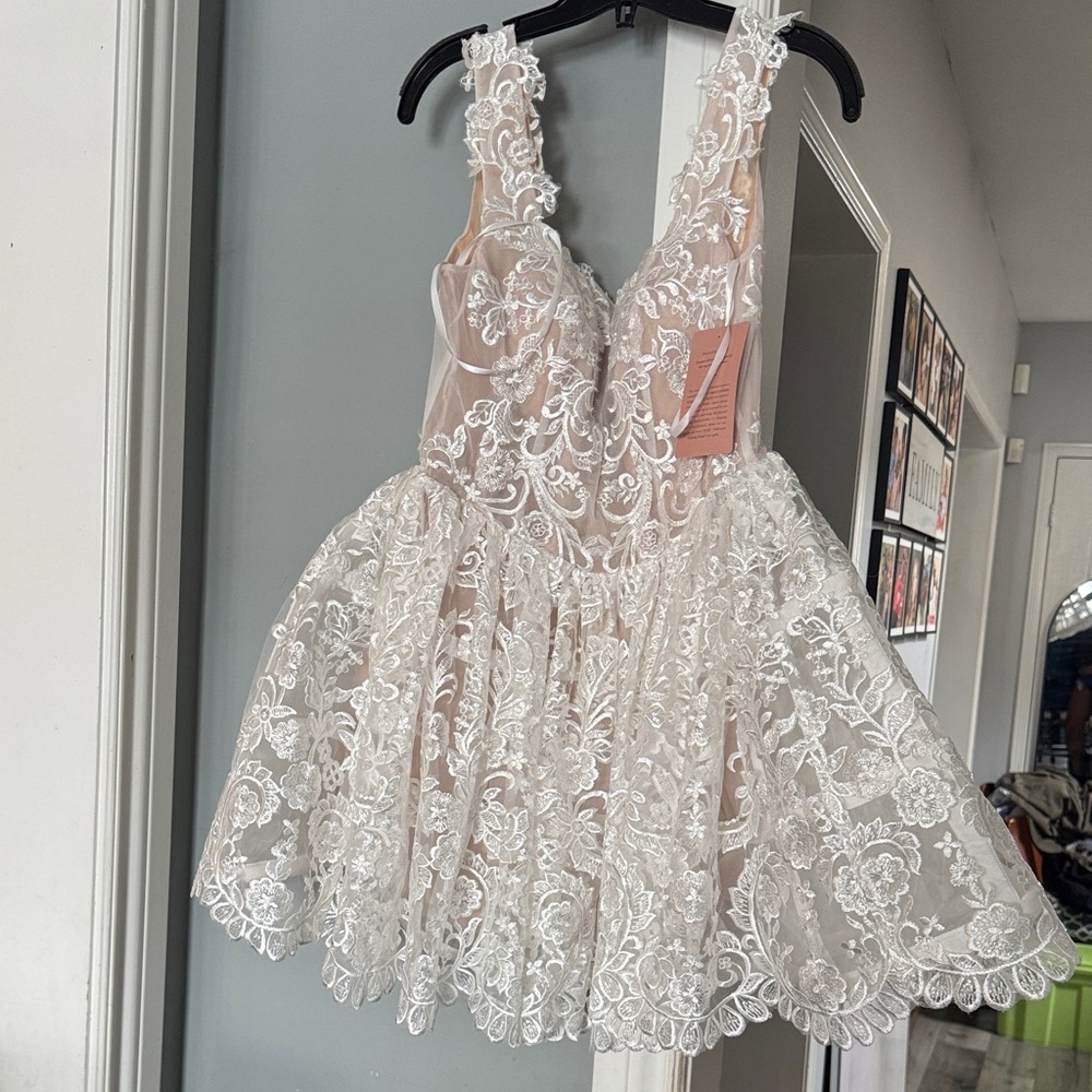Elegant White Lace Dress